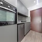 Serviced Apartment Golders Green Near Central London- 3